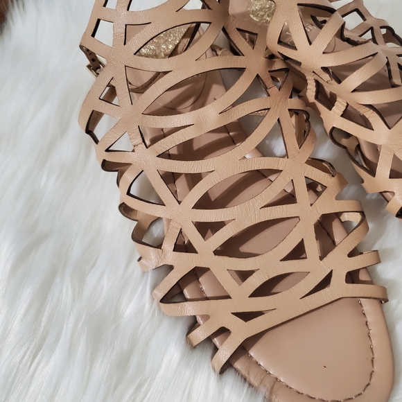 Vince Camuto Gladiator Sandals - Picture 2 of 6